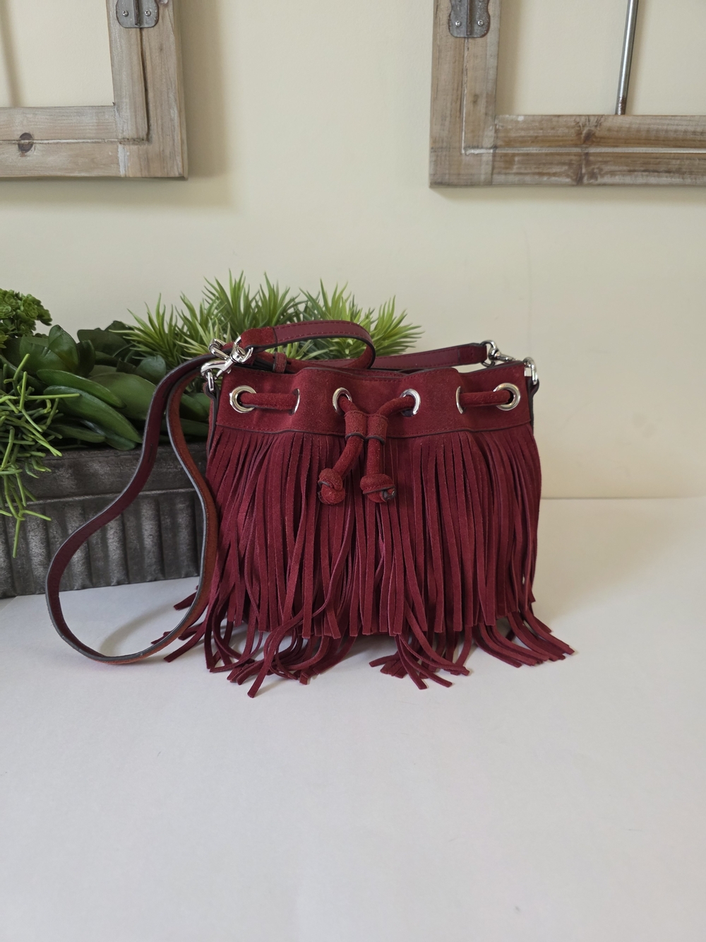 Rebecca Minkoff Fiona Mini Burgandy Suede Fringe Bucket Croasbody Bag - Picture 1 of 11